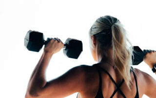 Entrenamiento de fuerza durante la menopausia - The Menopause Feel